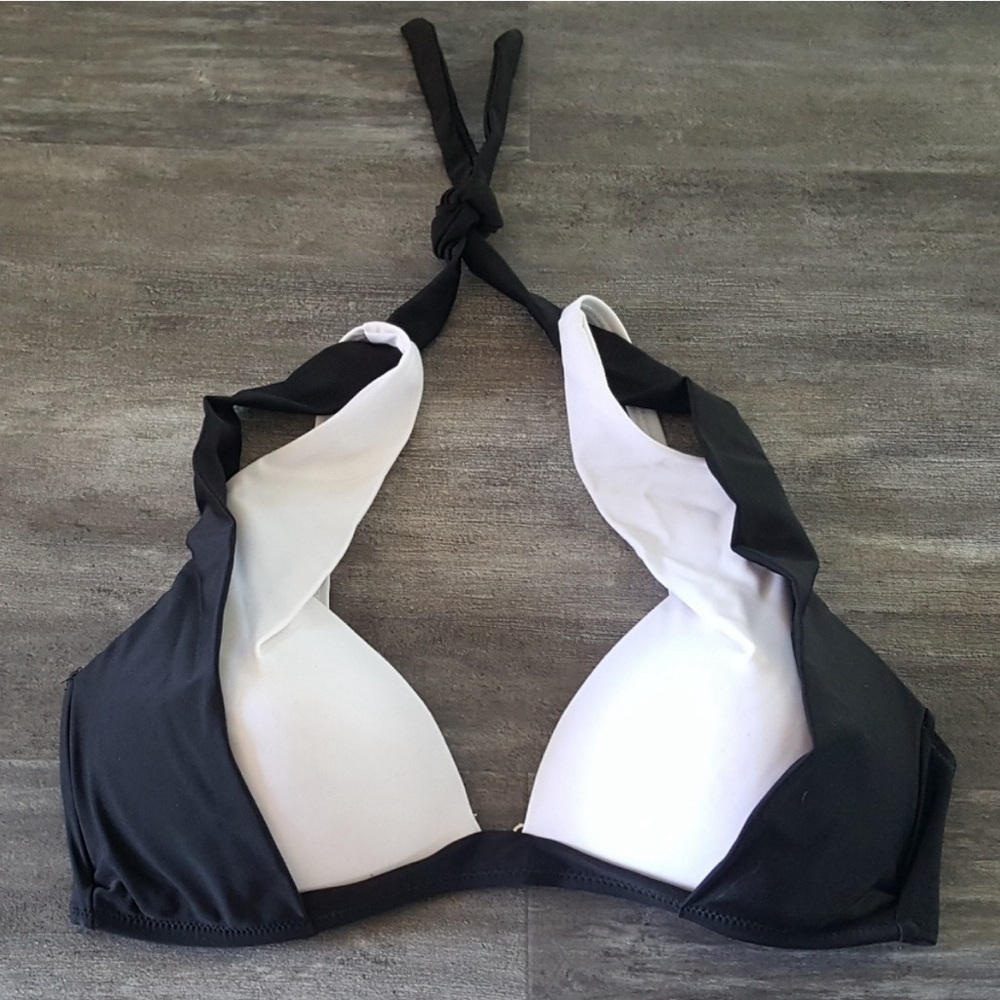 102. Black on white Yunqing top